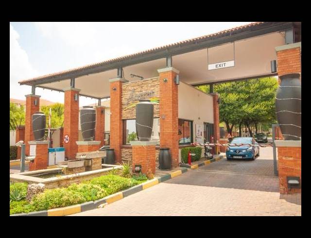 2 BEDROOM PROPERTY TO RENT IN GREENSTONE HILL